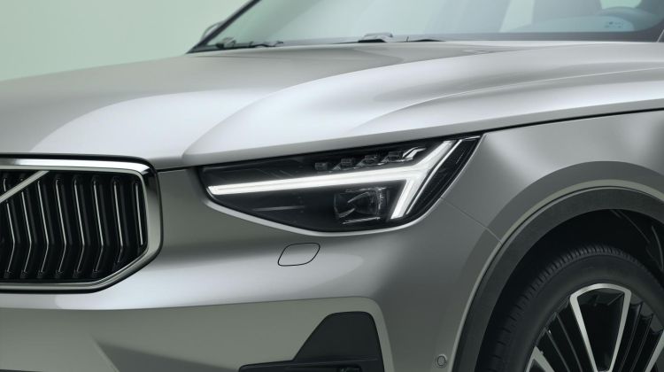 2023 Volvo XC40 facelift launched in Malaysia, RM 268k - 278k, EV most expensive variant