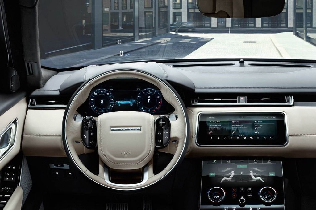 Land Rover Range Rover Velar (2018) Interior 004
