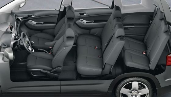2014 Chevrolet Orlando LT 1.8 (A) Interior 003