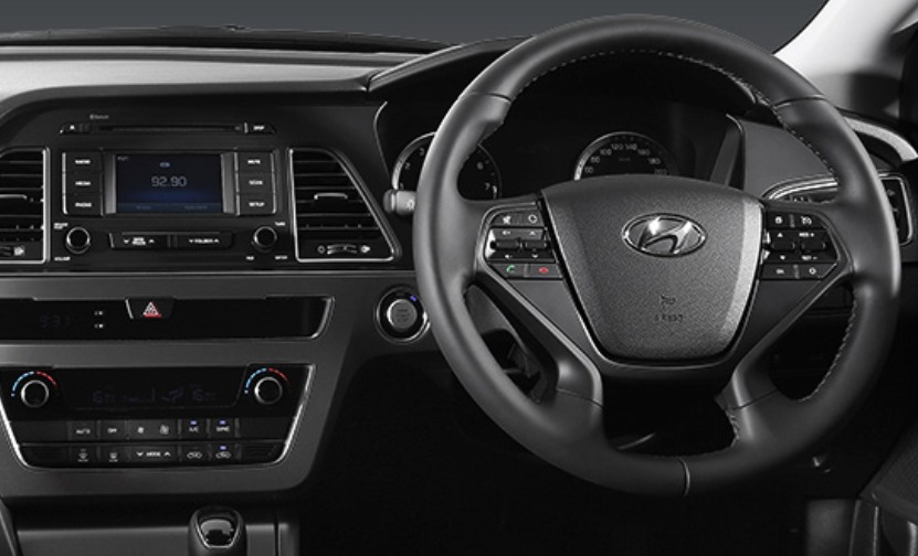 Hyundai Sonata (2017) Interior 002