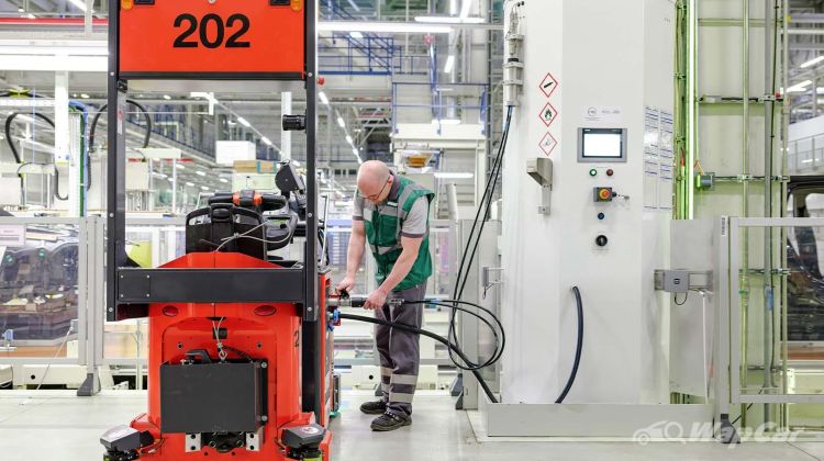 BMW looks to hydrogen power for carbon neutral manufacturing