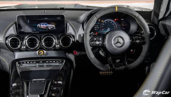 2019 Mercedes-Benz AMG GT R Interior 004