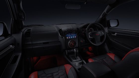 Isuzu D-Max X-Series (2018) Interior 001