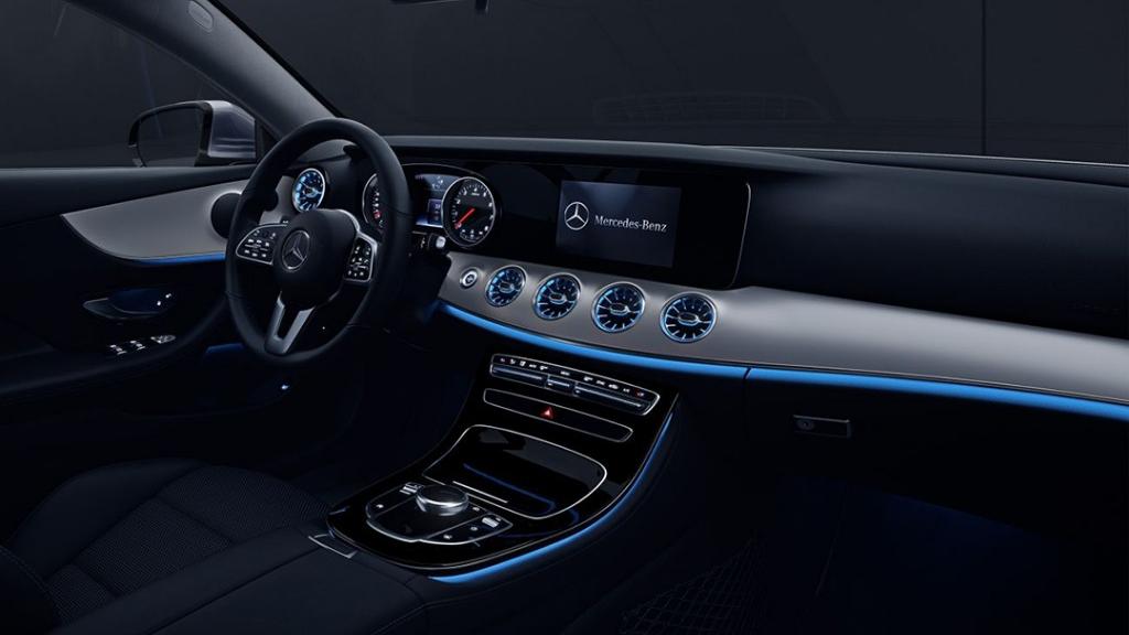 Mercedes-Benz E-Class Coupe (2018) Interior 004