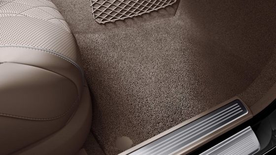 Mercedes-Benz Maybach S-Class (2018) Interior 008