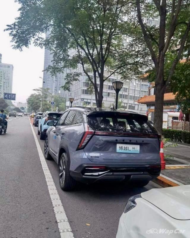 First look at the Geely FX11 in person, next-gen Proton X70 with 2.0T?