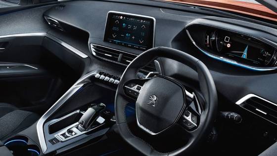 Peugeot 3008 (2018) Interior 001
