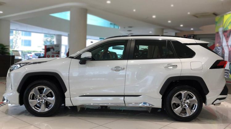 Make your Toyota RAV4 stand out with this Modellista Aero Kit in Malaysia!