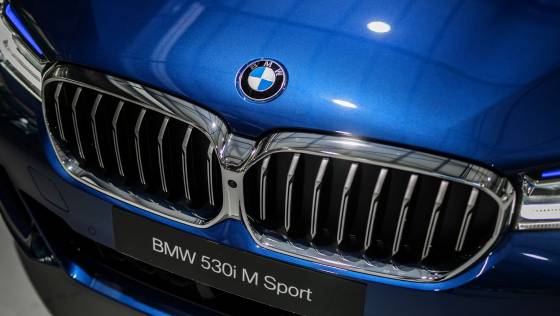 2021 BMW 5 Series 530i M Sport Exterior 007