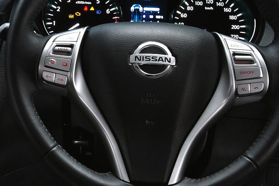 Nissan X-Trail (2019) Interior 004