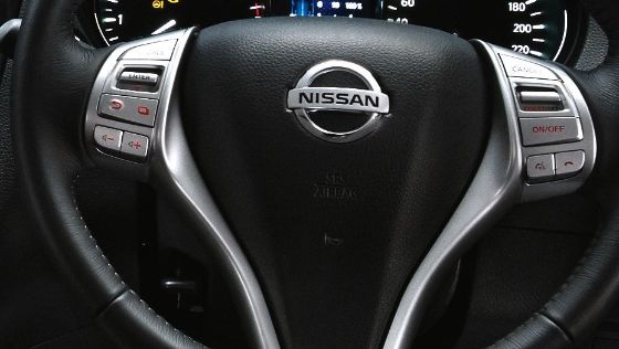 Nissan X-Trail (2019) Interior 004