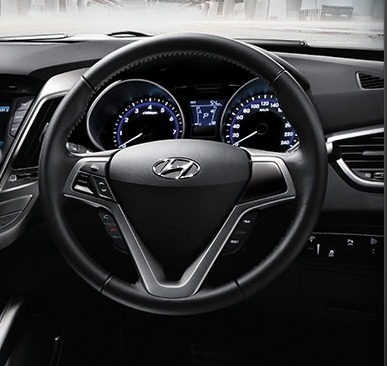 Hyundai Veloster (2017) Interior 002