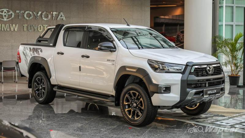 How to use the new off-road driving features in 2020 Toyota Hilux - Superflex suspension, Auto LSD, new A-TRC | WapCar