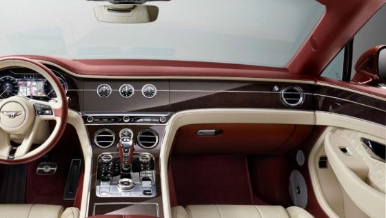 Bentley Continental (2019) Interior 006