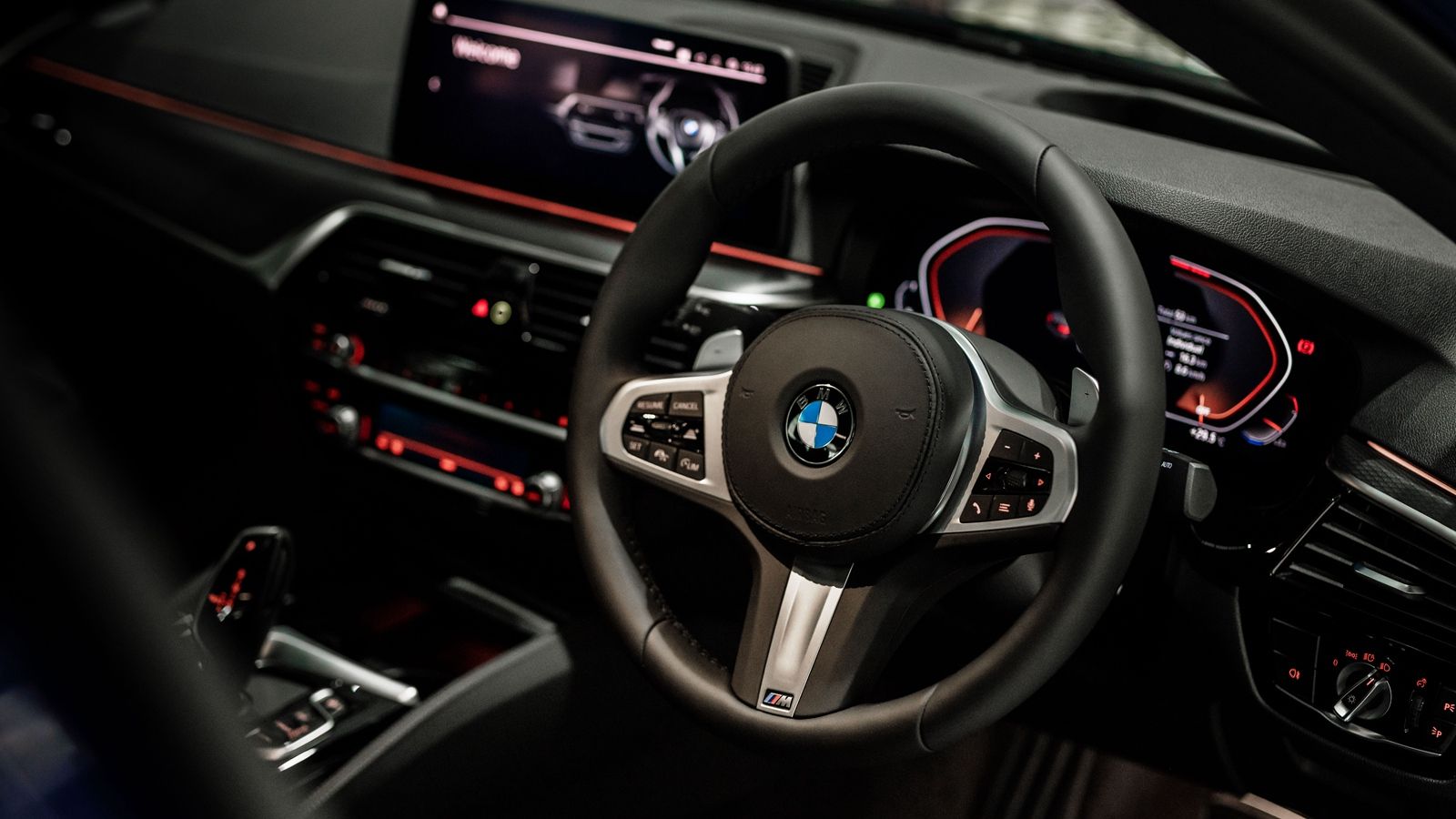 2021 BMW 5 Series 530i M Sport Interior 003