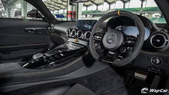 2019 Mercedes-Benz AMG GT R Interior 003