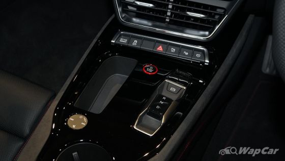 2023 Audi RS e-tron GT public Interior 004