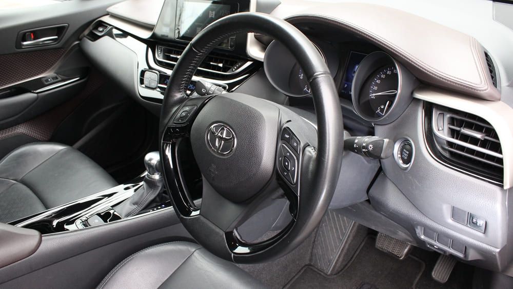 2019 Toyota C-HR 1.8 Interior 003