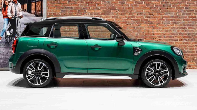 Fancy a MINI Countryman without chrome bits? Only 38 units available though