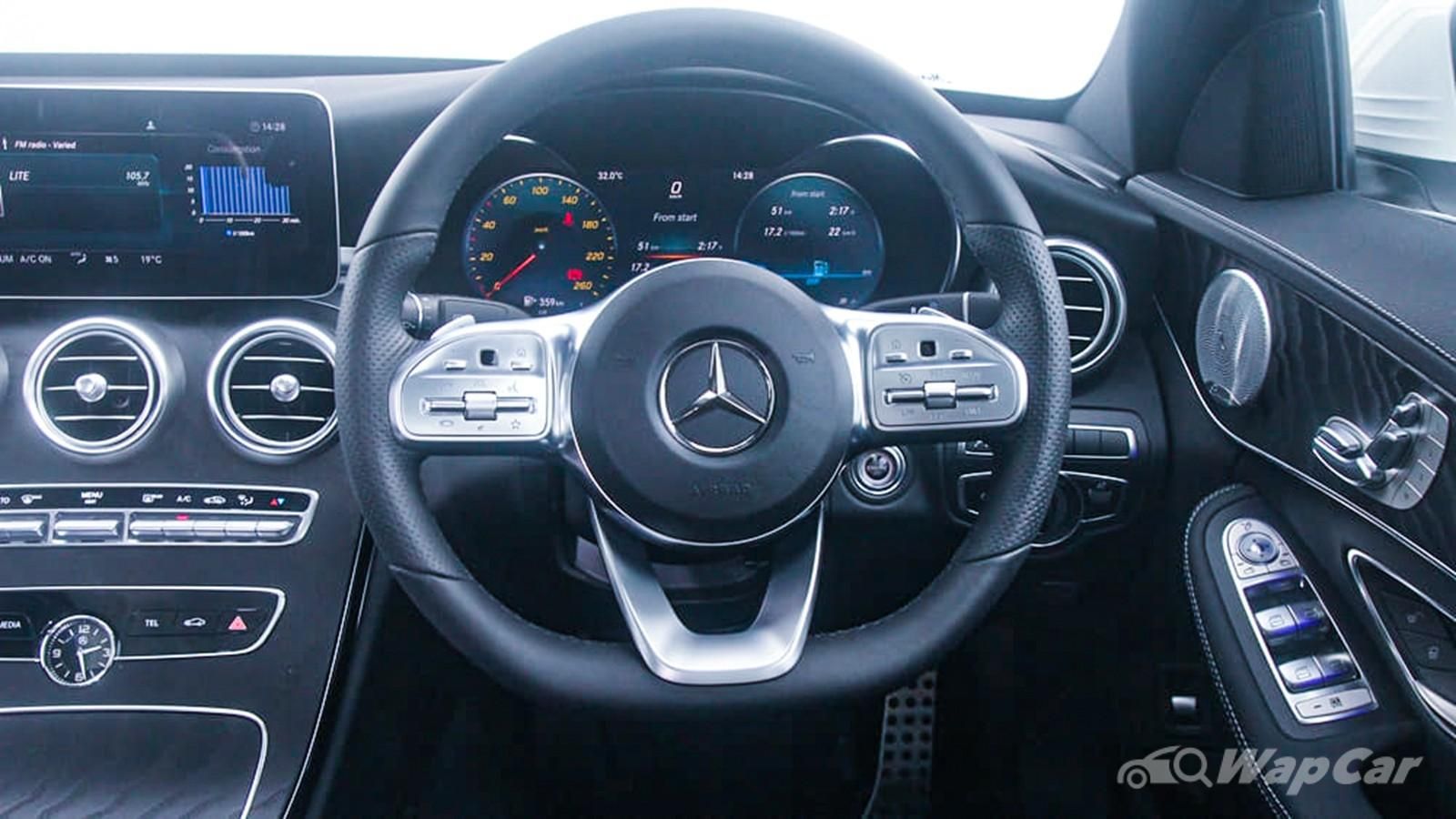 2018 Mercedes-Benz C-Class C 300 AMG Line Interior 005