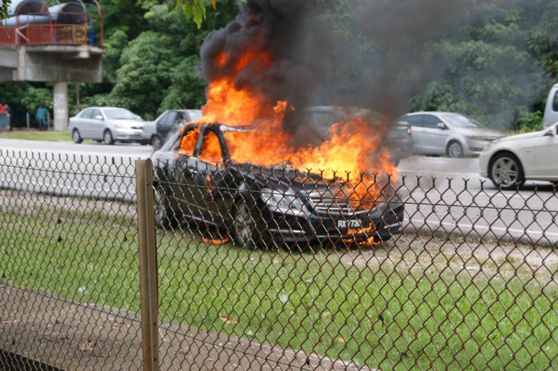 Cash strapped car owners are burning their cars to claim insurance 02