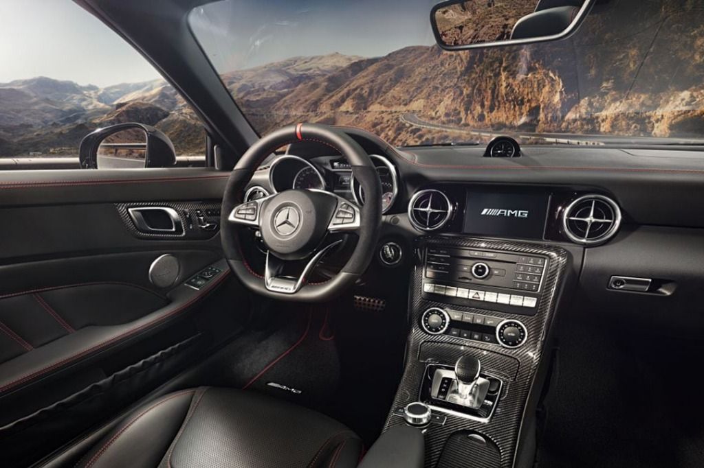 2018 Mercedes-Benz SLC AMG AMG SLC 43 Interior 001
