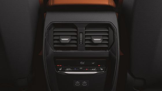 2023 BMW M3 Competition Interior 009