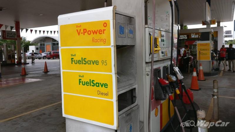 PM: Govt subsidizing almost 30 sen per litre of RON95 and diesel 02