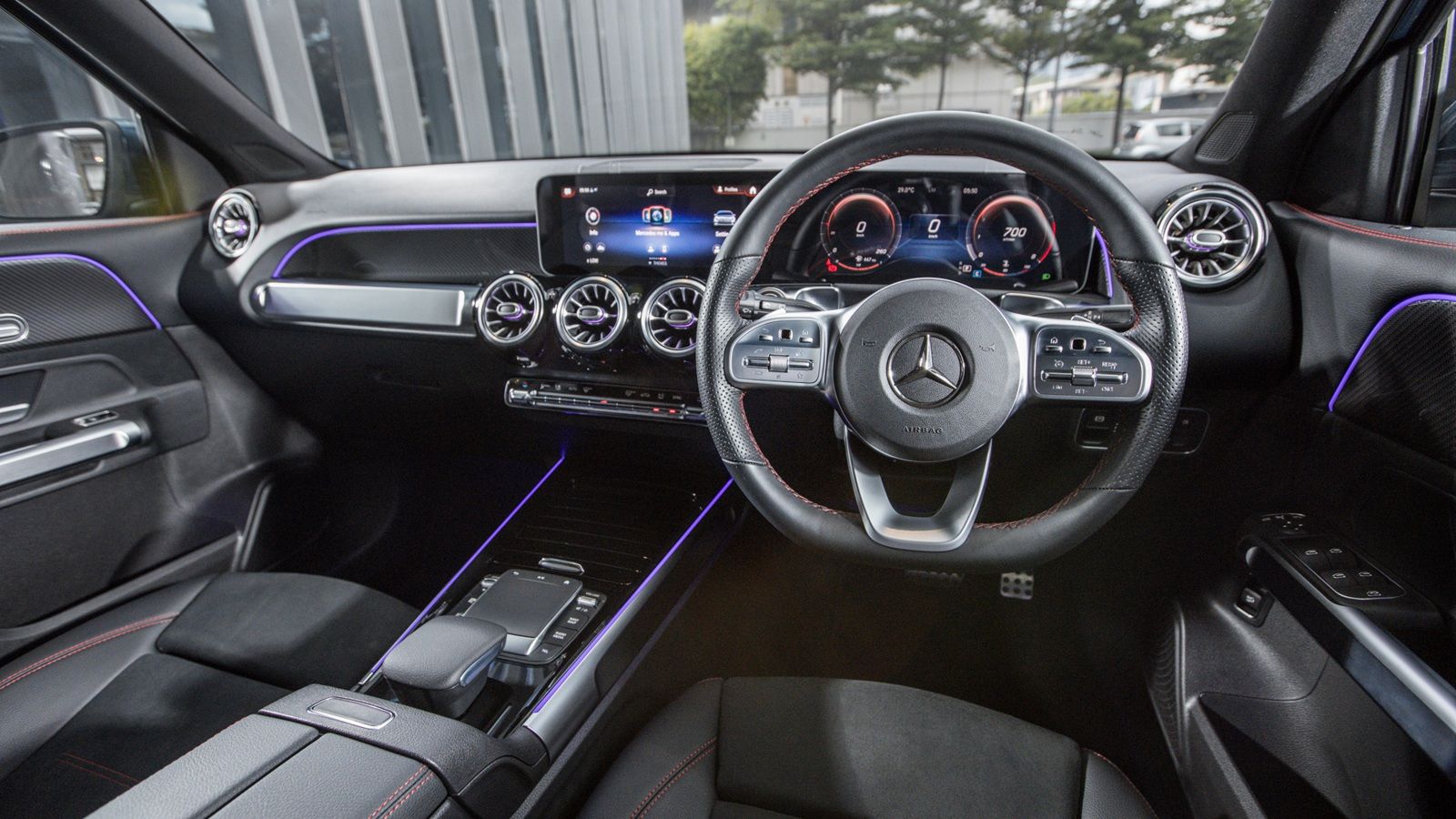 2020 Mercedes-Benz GLB 250 AMG Line Interior 002
