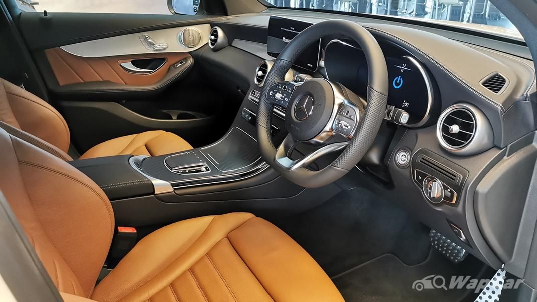 2022 Mercedes-Benz GLC Coupe 300e Interior 003