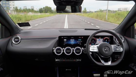 2022 Mercedes-Benz EQA 250 AMG Line Interior 001