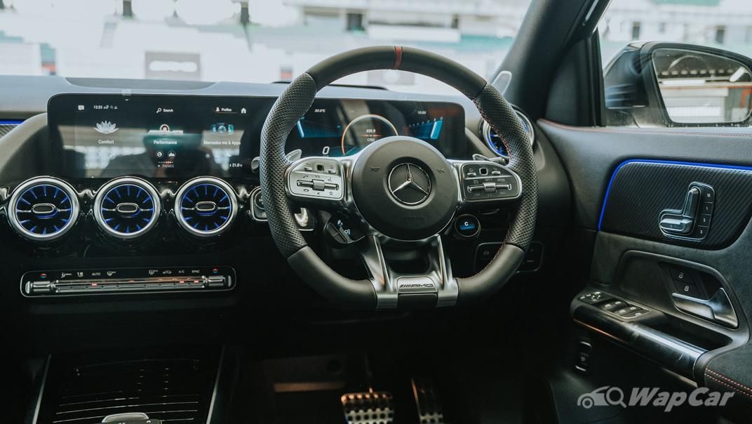 2022 Mercedes-Benz AMG GLA 35 4MATIC (CKD) Interior 002