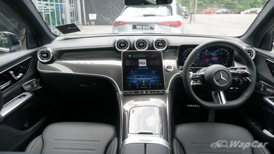 2023 Mercedes-Benz GLC Public Interior 007