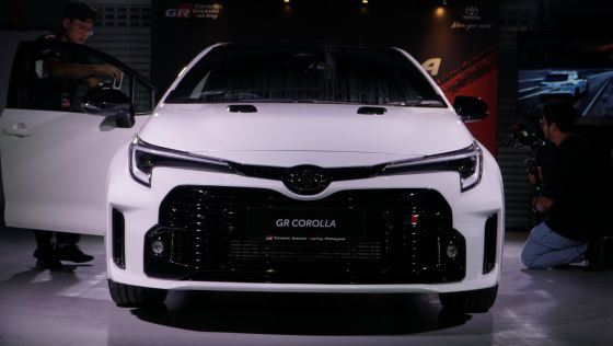 2023 Toyota GR Corolla 1.6T MT Exterior 007