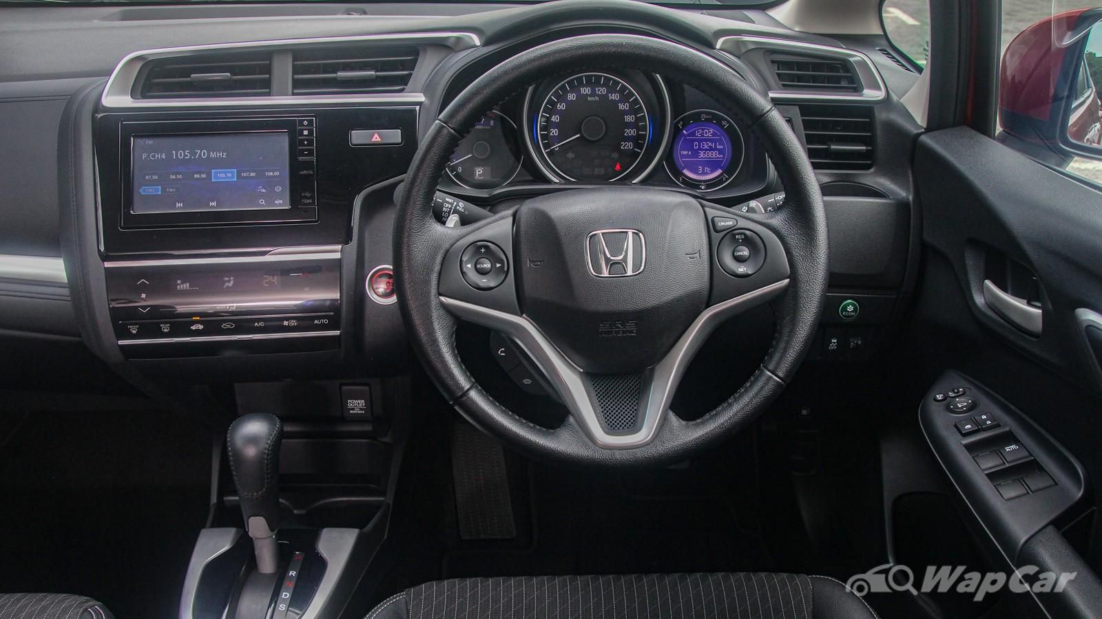 2019 Honda Jazz 1.5 V Interior 002