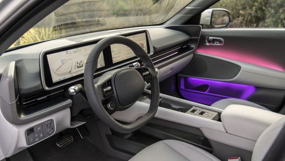 2023 Hyundai IONIQ 6 Max AWD Interior 002