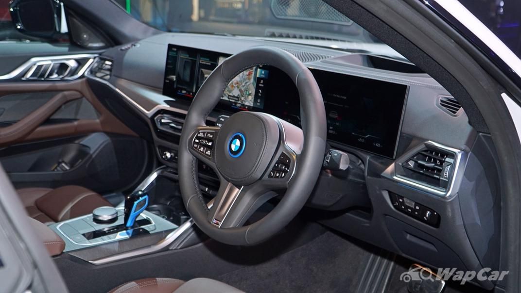 2022 BMW i4 eDrive40 M Sport Interior 003