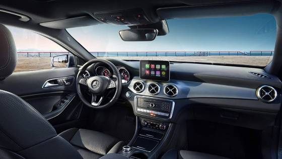 Mercedes-Benz GLA (2018) Interior 001