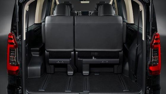 2020 Toyota Granace 2.8L G 8 Seater Interior 004
