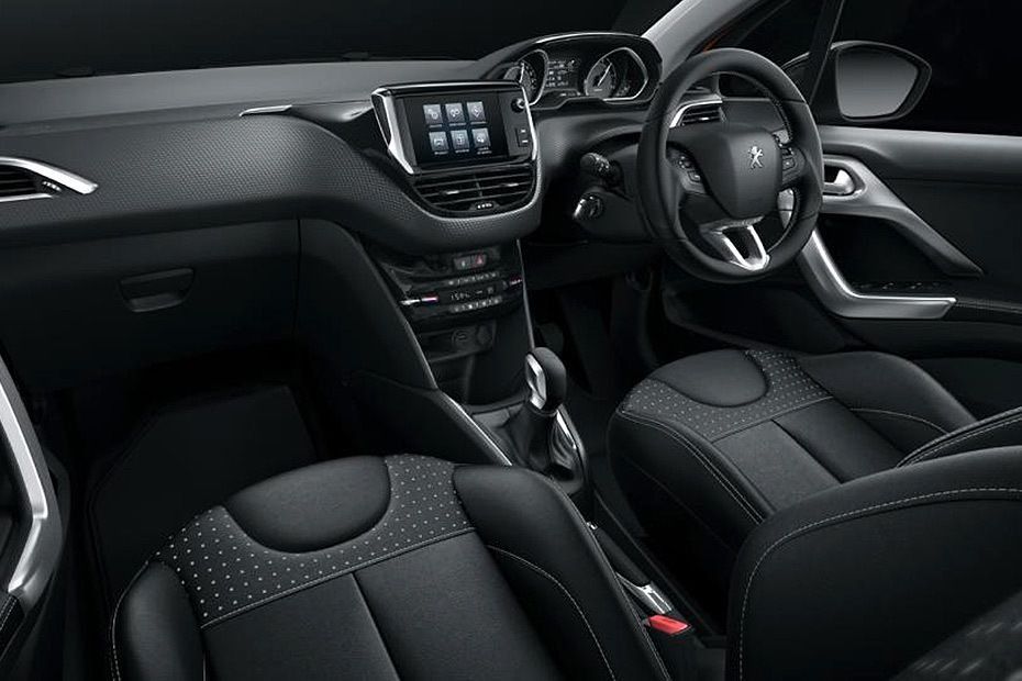 Peugeot 208 GTi (2018) Interior 001