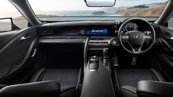 Lexus LC (2018) Interior 001
