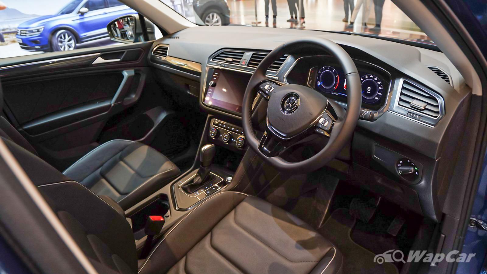 2020 Volkswagen Tiguan Allspace 2.0TSI R-Line Interior 001