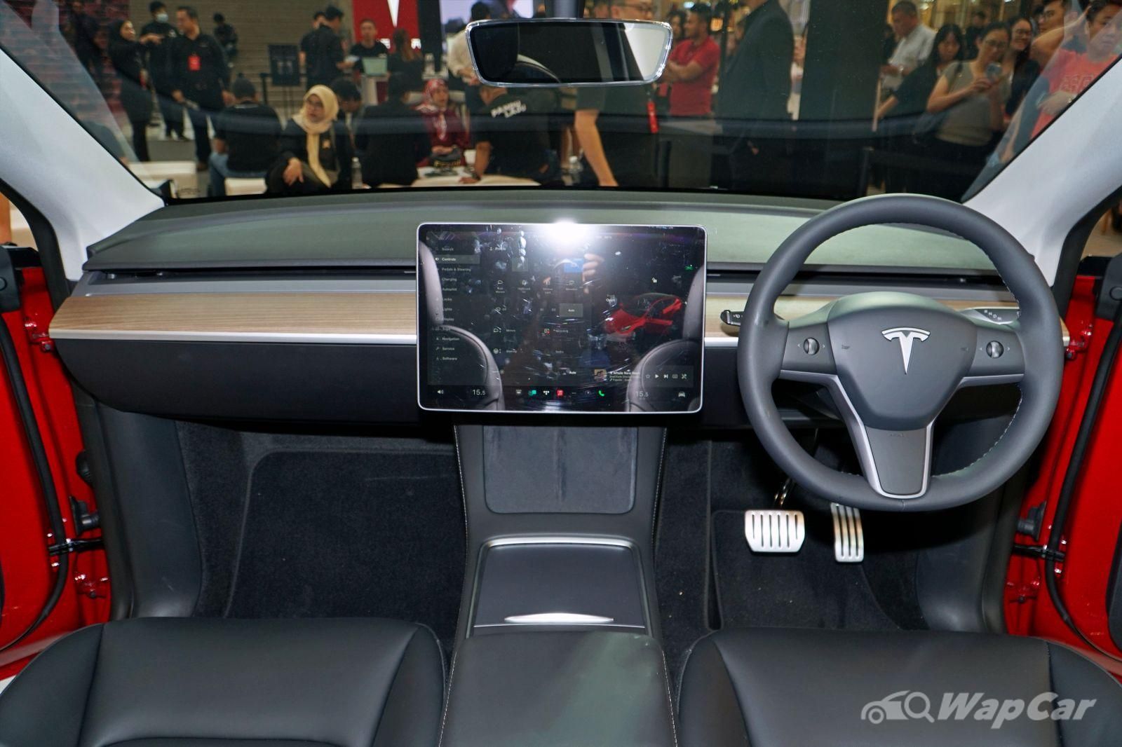 2023 Tesla Model Y Performance Interior 001