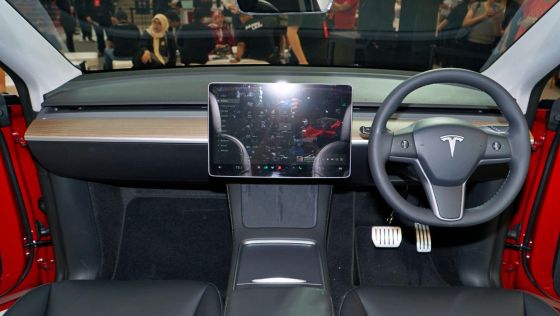 2023 Tesla Model Y Performance Interior 001