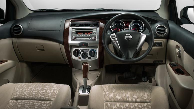 Nissan Grand Livina (2018) Interior 001