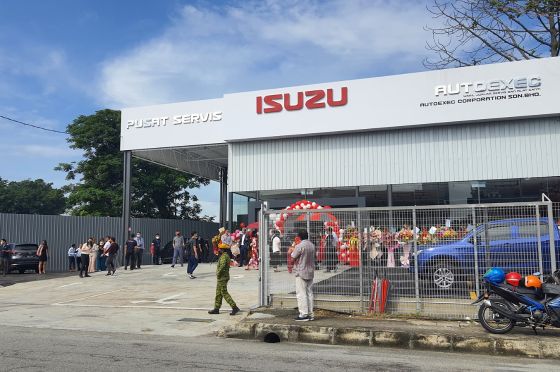 Isuzu Malaysia opens new 3S centre in Kepong; 1st to feature new brand identity, 66th showroom nationwide
