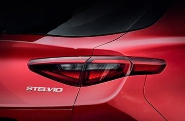 Alfa Romeo Stelvio (2019) Exterior 008