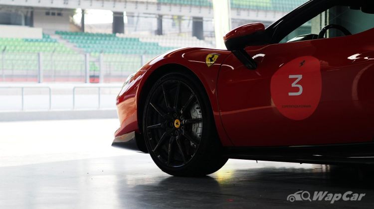 This is how you make loyalists of the brand: 2022 Ferrari 296 GTB tested around Sepang!