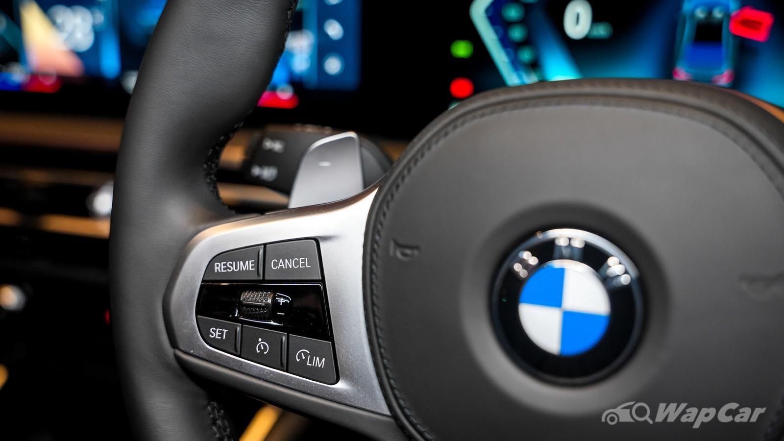 2023 BMW 3 Series 330i M Sport Interior 005
