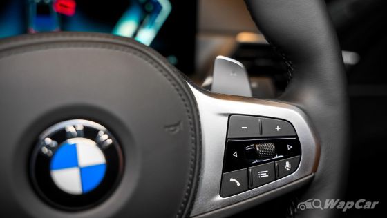 2023 BMW 3 Series 330i M Sport Interior 006